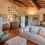 Villa Podere I Casini By Vacavilla *