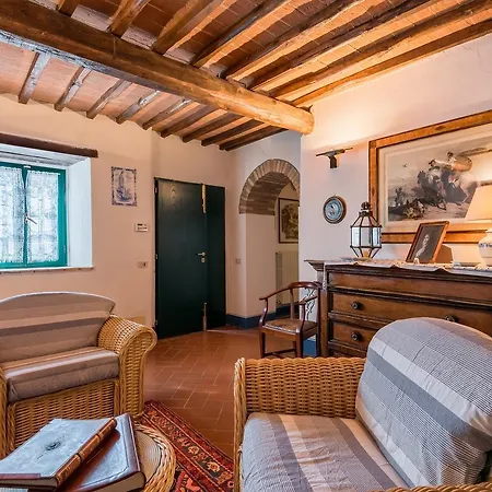 Villa Podere I Casini By Vacavilla *