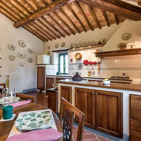 Villa Podere I Casini By Vacavilla