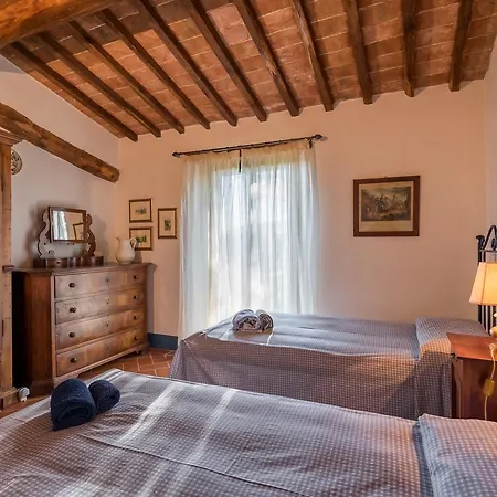 Villa Podere I Casini By Vacavilla
